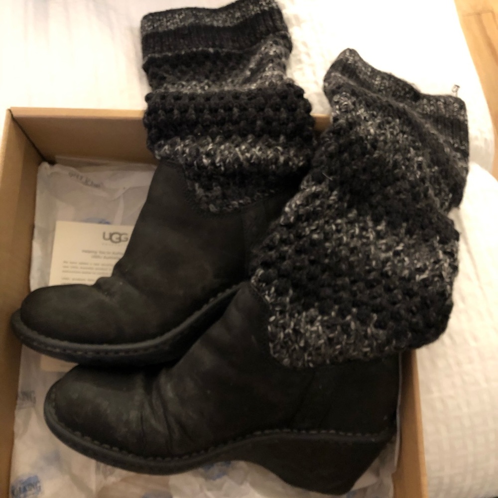 Women's Cresthaven UGG Boots Black